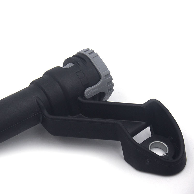 वोमोला इंजन आउटपुट नली तेल कूलर वाटर पाइप ओई 30774514 के लिए वोल्वो ऑटो पार्ट्स