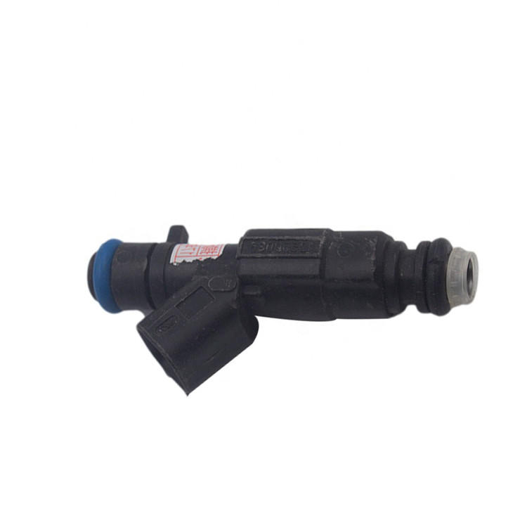 Oe 30711782 ईंधन इंजेक्टर वोल्वो ऑटो पार्ट्स नोजल और होल्डर असेंबली V50 C30 XC90