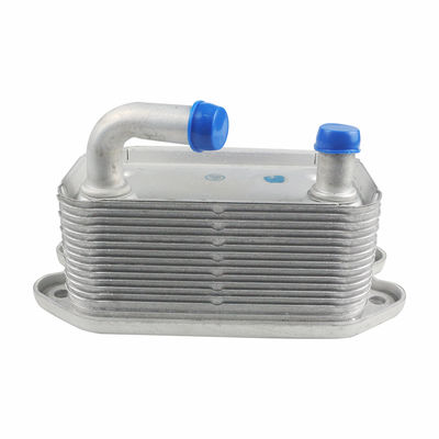 वोल्वो XC70 2007 से 2016 के लिए स्वचालित इंजन ऑयल कूलर 30751937